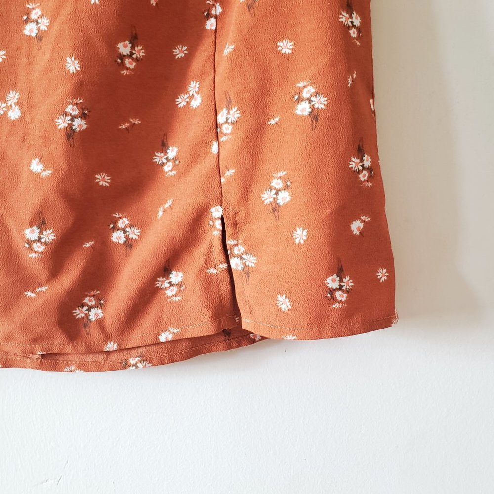 *SOLD* Aeropostale Rust Floral Mini Skirt Small - Picture 5 of 7